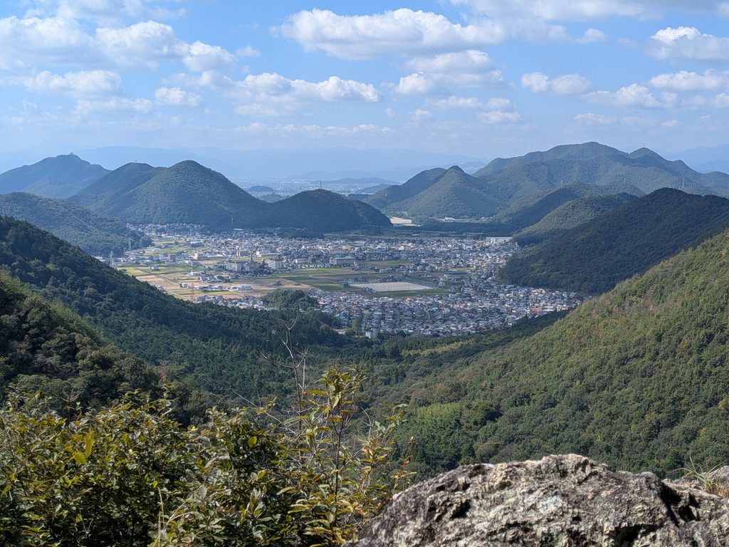 展望岩場から芥見方面